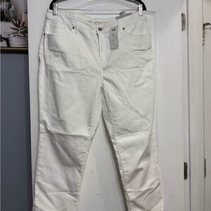 Chico's White Straight Leg Jeans Classic Style